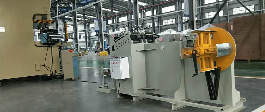 沖床自動送料機送料不準是由什么引起的？